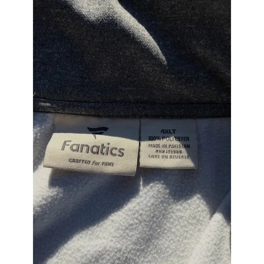 Fanatics stay warm